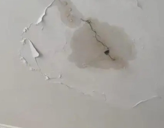 蒙自阳台漏水维修公司分享下屋面防水工程质量问题原因分析